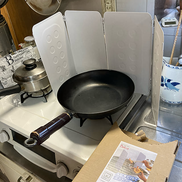 Kitchen,ケトル,古道具,ねこのいる日常,カゴが好き♡,シナベニヤ,RoomClipショッピング,ボテガグラス,おうち見直し企画 misamisa1113の部屋