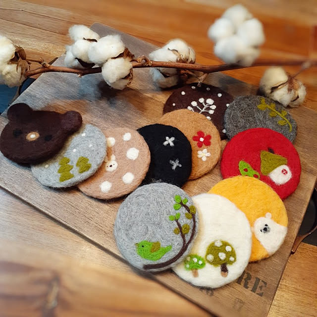 Kitchen,2020.12.10,DIY,羊毛フェルト,羊毛フェルトコースター,コットンフラワー,カフェトレイDIY,ハンドメイド,おうち時間,羊毛フェルト作品,コースター,見てくれてありがとう♡ naoporonの部屋