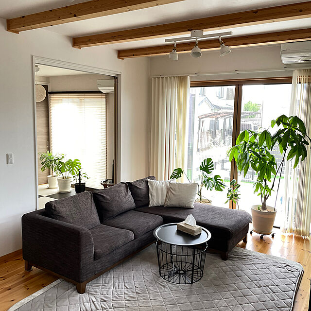 L字ソファー,IKEAテーブル,バーチカルブラインド,観葉植物のある暮らし,シンプル,いいね！ありがとうございます◡̈♥︎,すっきり暮らす,シンプルな暮らし,ホワイト×木目,Lounge i-chanの部屋