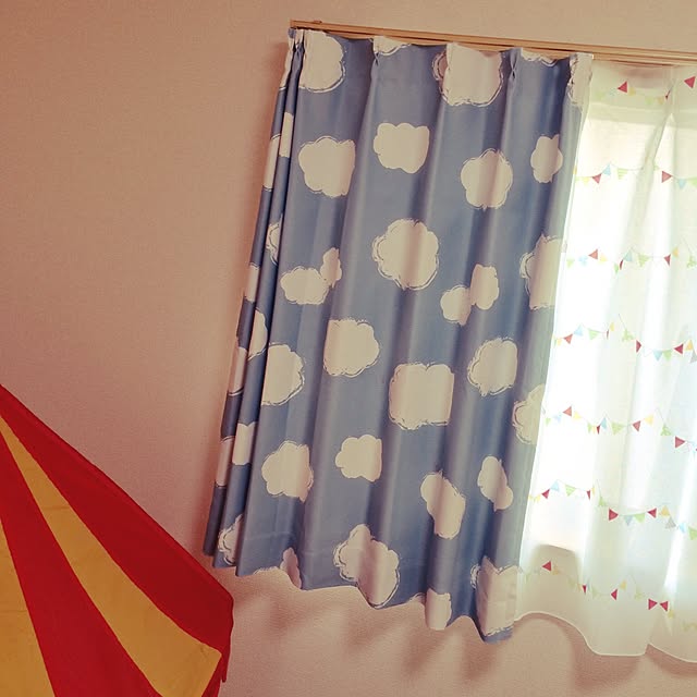 おすすめカーテン95選 ニトリの商品や一人暮らしの実例など Roomclip Mag 暮らしとインテリアのwebマガジン