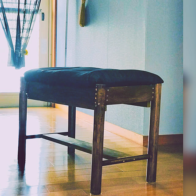 100均端切れ,ブルーグレーの壁紙,DIY,椅子バラバラ,椅子DIY,椅子リメイク,Lounge maroの部屋