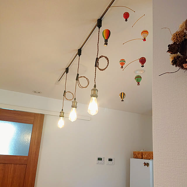 Kitchen,子どもと暮らす,ニコアンド,気球モビール snowdropの部屋