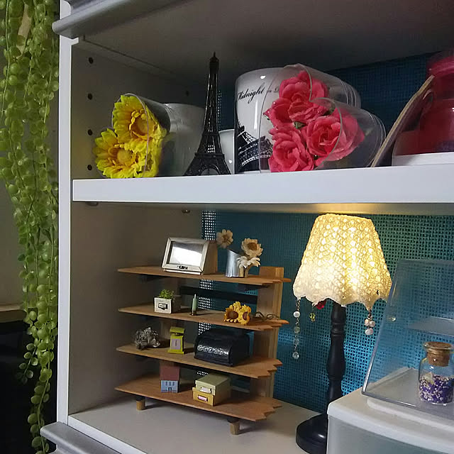 My Shelf,100均,ダイソー,ライト,ハンドメイド,エッフェル塔,造花,フェイクグリーン,マグカップ,ランチョンマット活用,ディッシュスタンド,ディッシュスタンドリメイク,木製ネームプレート,アンティーク調ライト Netemosametemo-amiの部屋