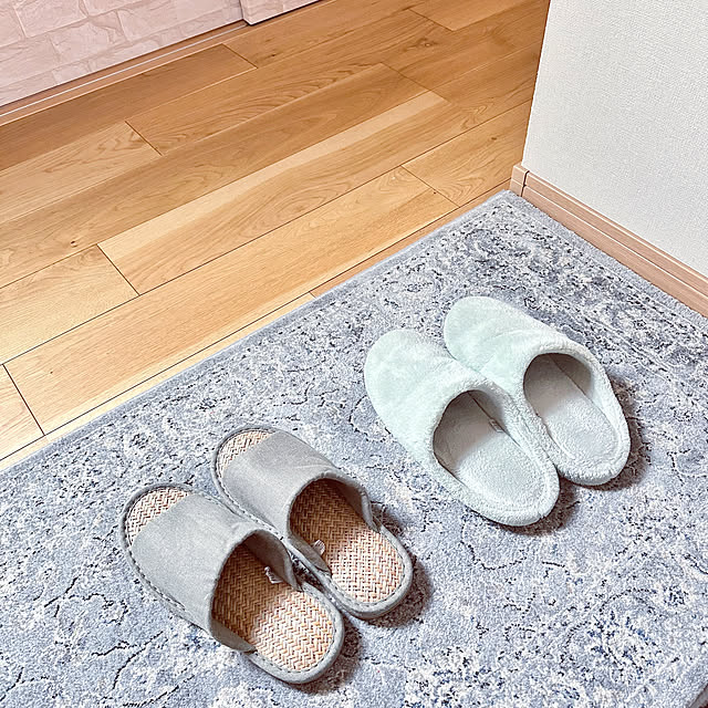 Bedroom,スリッパ,長袖Tシャツ,除湿剤,ベッドパッドとシーツは全部無印！,敷きパッド,おすすめアイテム,無印良品,無印,日用品 Re_の部屋