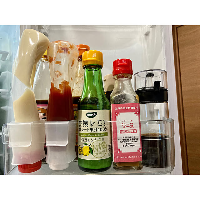 Kitchen,ドアポケット収納,冷蔵庫,ケチャップ収納,マヨネーズ収納,ケチャップスタンド,マヨネーズスタンド,シンプル,平屋,平屋暮らし,ズボラ主婦,白色冷蔵庫 CHIBIHAHAの部屋