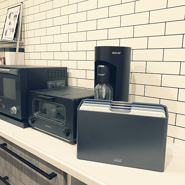 黒家電集合,まな板,あかちゃんのいる家,アクセントクロス,子供と暮らす。,Kitchen kooの部屋