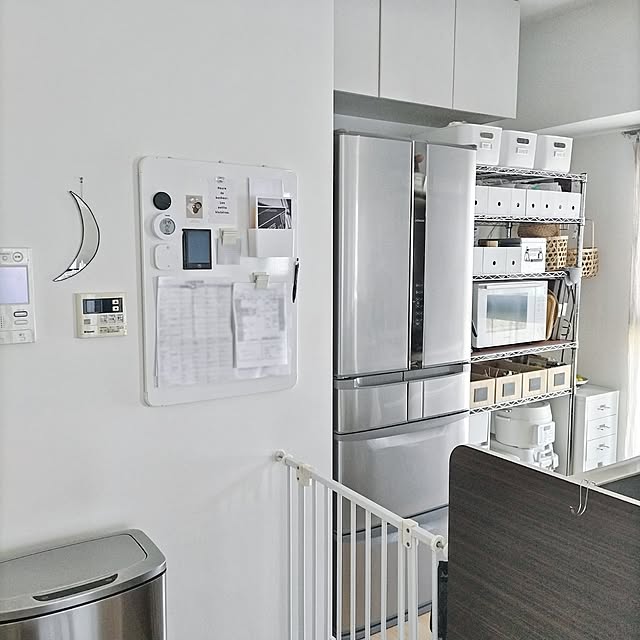 On Walls,お家見直し,シンプルが好き,IKEA,賃貸インテリア,シンプルインテリア,モノトーンインテリア,余白のある暮らし,シンプルな暮らし,モノトーンナチュラル,ミニマムに暮らしたい,心地よい暮らし,seria,整理収納,マグネットボード,マグネット収納,入園準備,入学準備,連絡ボード aya_blueの部屋