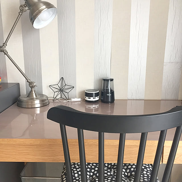My Desk,卓上クリーナー,鉛筆削り,Tihoo,マンション,モノトーン,子ども部屋,無垢材デスク,マスキングテープ,無印良品,IKEA,EKET,ウィンザーチェア,カインズ,デスクライト,和室を洋室に,ダイソー,H&M HOME,入学準備 mizの部屋