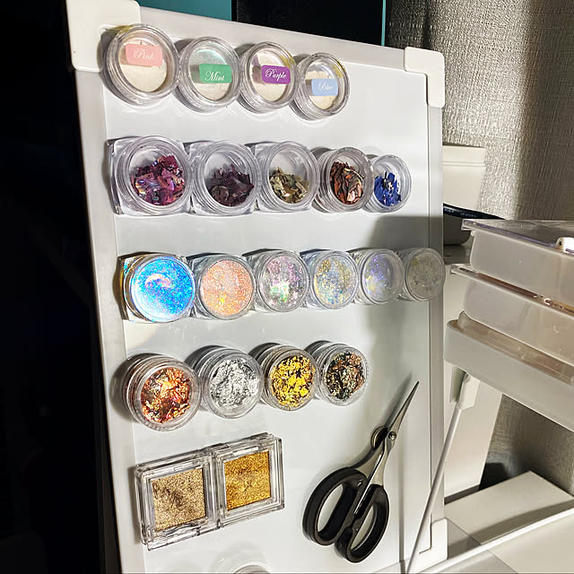 貼り付ける収納,マグネット,マグネット収納,レジン,ネイル収納,ダイソー,100均,DIY,セリア,雑貨,My Desk mamiの部屋