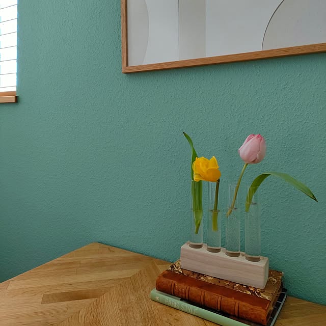 My Desk,ダイニング,ダイニングテーブル,フラワーベース,色のある暮らし,IKEA,洋書ディスプレイ,花のある暮らし,フライングタイガー,チューリップ ic_kimicoの部屋