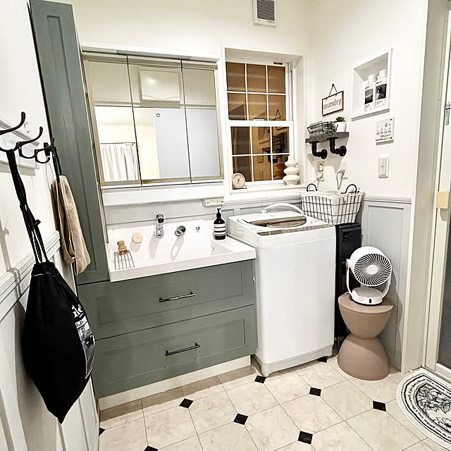 Bathroom,セルフペイント,セルフリフォーム,セルフリノベーション,洗面台リメイク,洗面台DIY,脱衣所 DIY,洗面脱衣所,DIY,海外インテリアに憧れる,スッキリ暮らす NAO0314の部屋