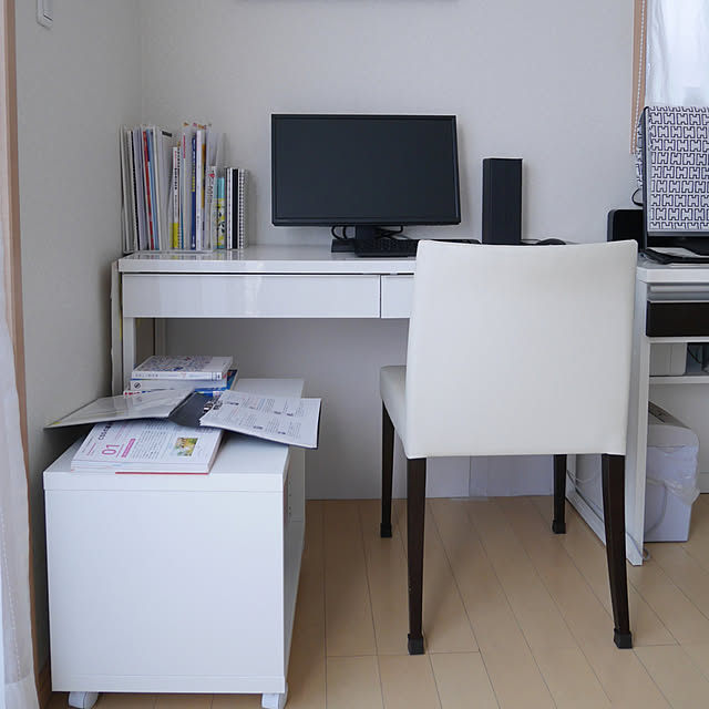 My Desk,IKEA,デスク周り,パソコンスペース,ラクに維持するお片づけ,暮らしを楽しむ,ラクしてすっきり暮らすコツ,お気に入り,パソコンデスク,すっきりした空間 Hiromiの部屋