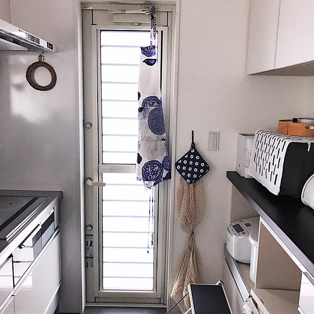 Kitchen,セリア,白いキッチン,ベレッタ,リクシル,勝手口,キッチン,クリナップ クリーンレディ,ネットバッグ,キャンドゥ,カウニステ,イベント参加,いいね、フォロー本当に感謝です♡,吊り下げ収納,北欧インテリアに憧れる,ブログやってます♪,子供と暮らす。 noriの部屋