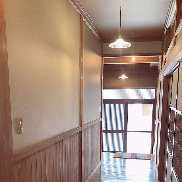 日本家屋,別邸,レトロ,無垢床,アンティーク,ミルクガラス,フレンチ,エジソン電球,Entrance funfunの部屋
