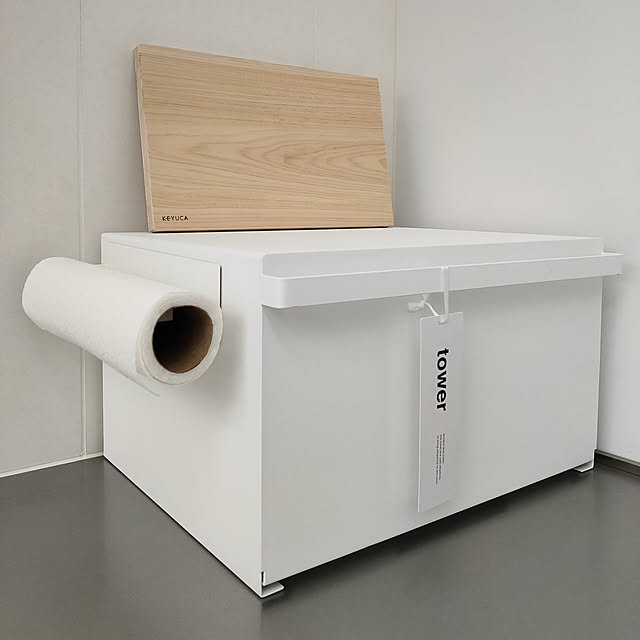 Kitchen,ウェルカムクーポン,ガスコンロ,造作棚,ビルトインガスコンロ,造作キッチン,ていねいな暮らし,2階リビング,キッチン収納,シンプルな暮らし,ホテルライク,建築士と建てる家,個性的なデザイン,おうち時間,tower,海外風インテリア,個性的な家,アートのある暮らし,オーダーキッチン,塗り壁,RoomClipショッピング,収納用品,ナチュラル,木のある暮らし,キッチンペーパーホルダー,KEYUCA,ケユカ crepusculeの部屋