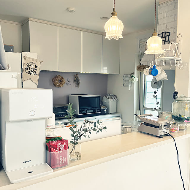 ウォーターサーバーのある暮らし,ウォータースタンド,ウォーターサーバー,浄水器,Kitchen,お気に入りの場所,サーバー,ホワイトキッチン,タワー,山崎実業,山崎実業 tower,タワー tower Hi5の部屋