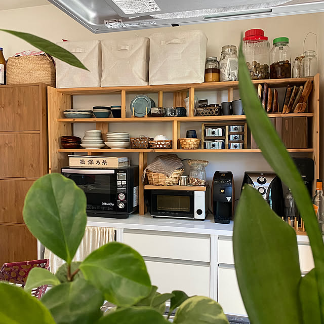 Kitchen,キッチン家電,見せる収納,無印良品 収納,背面収納,DIY棚,好きな場所,木のぬくもり,癒し,子育て中,子どもと暮らす,こどもと暮らす,DIY,田舎暮らし,平屋暮らし,旦那DIY,平家,五人家族,かご収納 kotaroの部屋