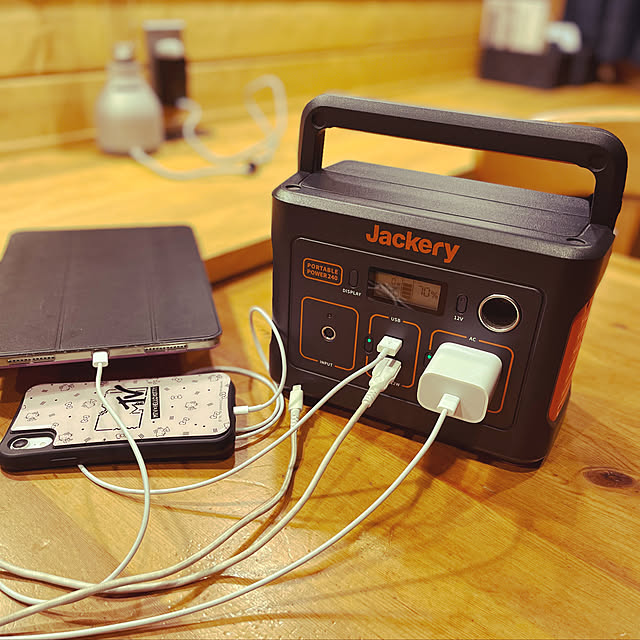 充電ステーション,Jackery,ナチュラル,BESSの家,日の光,My Desk sayatyの部屋