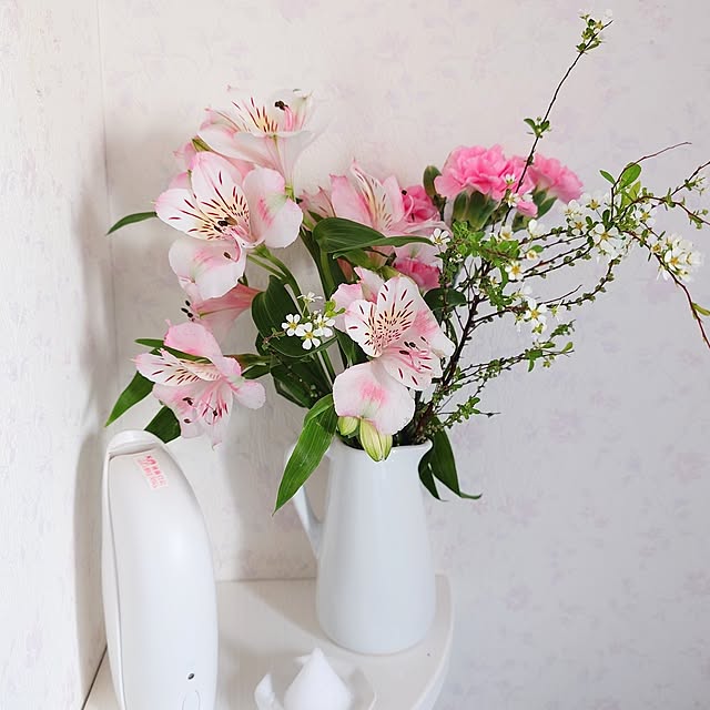 Bathroom,フラワーベース,いつもいいね！ありがとうございます♪,RCの皆さまに感謝♡,いいね！ありがとうございます♪,見てくださってありがとうございます,居心地がいい部屋にしたい,ダイソー,ダイソー雑貨,トイレに花 merirynの部屋
