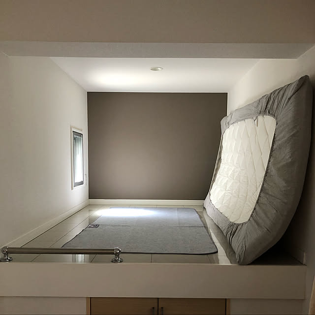 日当たりの悪い家,一人暮らし,賃貸,1K ひとり暮らし,せまいおうち,せまい部屋,1K6畳,ニトリ,無印良品,Bedroom,ロフト,湿気対策,カビ対策,ふとん派,ふとん生活 4shinoの部屋