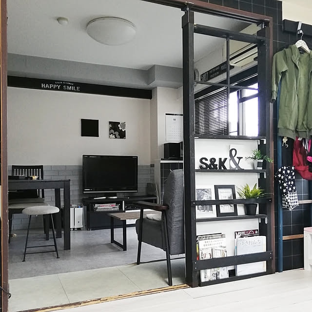 Overview,パーテーションDIY,ラブリコ,間仕切りDIY,モノトーン,狭いリビング,中古マンション,築20年以上 yuuの部屋