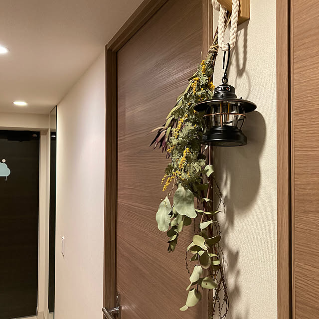 手作りスワッグ,スワッグ,防災グッズ,LEDランタン,BAREBONES,ベアボーンズ,ミニエジソンランタン,ランタン,On Walls Mimoの部屋