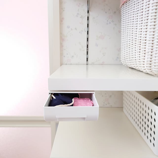 Bedroom,100均,ダイソー,取り付け式引き出し,オススメアイテム,収納アイデア,クリアホルダー,アクリルテープ,いいね、フォロー本当に感謝です♡,フォロワーの皆様に感謝です♫,いつも見て頂きありがとうございます♡,温かいコメントありがとうございます♡,皆さんの優しさに感謝です☆*。,素敵な出会いに感謝◡̈*♡.°⑅,熱中症にお気をつけて下さい♡,ご訪問出来てなくごめんなさい,ご訪問が遅くなりごめんなさいm(__)m,後程ゆっくり訪問させていただきます♬*゜ fleur-mamanの部屋
