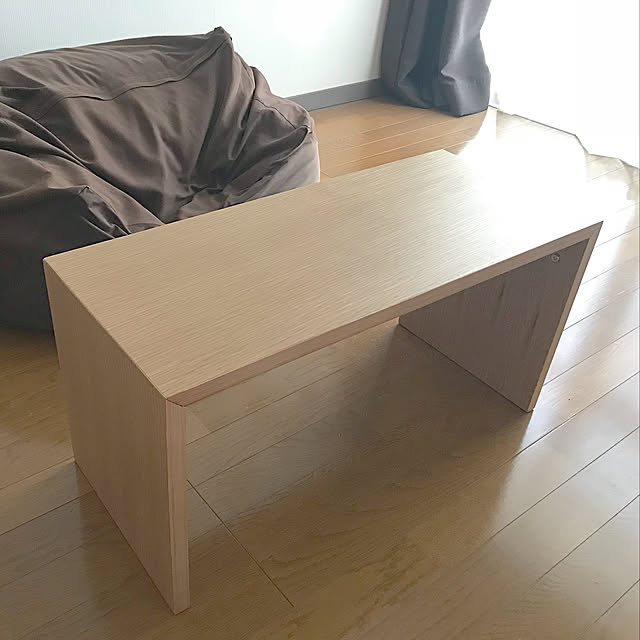 My Desk,センターテーブル,コの字の家具,無印良品,6畳1K,賃貸でも楽しく♪,一人暮らしインテリア,ミニマリストに憧れる,一人暮らし,Instagram→13_naco,狭い部屋,部屋全体,1K,6畳,賃貸インテリア,ミニマリスト nagoの部屋