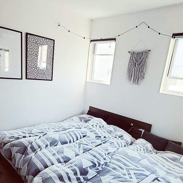 Bedroom,フォロー&いいね ありがとうございます♡,絵を飾るのが好き♡,マイクロファイバー毛布,タペストリー,絵のある暮らし,100人フォロー感謝♡,スッキリ暮らす,毛布,Amazon,ローベット,海外インテリアに憧れて,毛布兼布団カバー,イベント参加 m_05sey..の部屋