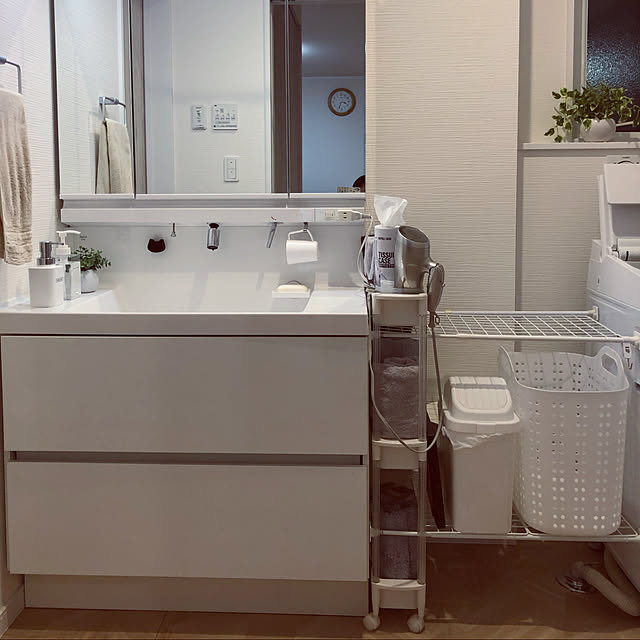 ホワイトインテリア,観葉植物,手作り,ダイソー,100均,注文住宅,建て替え,ニトリ,フェイクグリーン,DIY,Bathroom satoppiの部屋