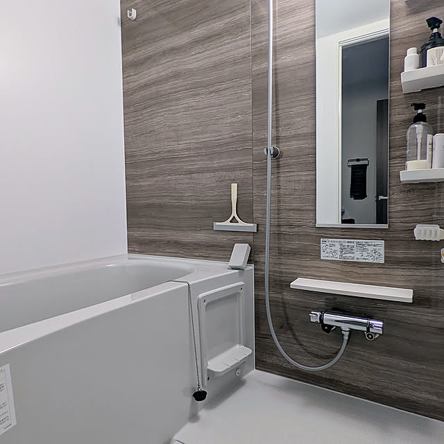 Bathroom,きれいに保つ,1LDK,吸水スポンジ,マグネット付き水切りワイパー kumiの部屋