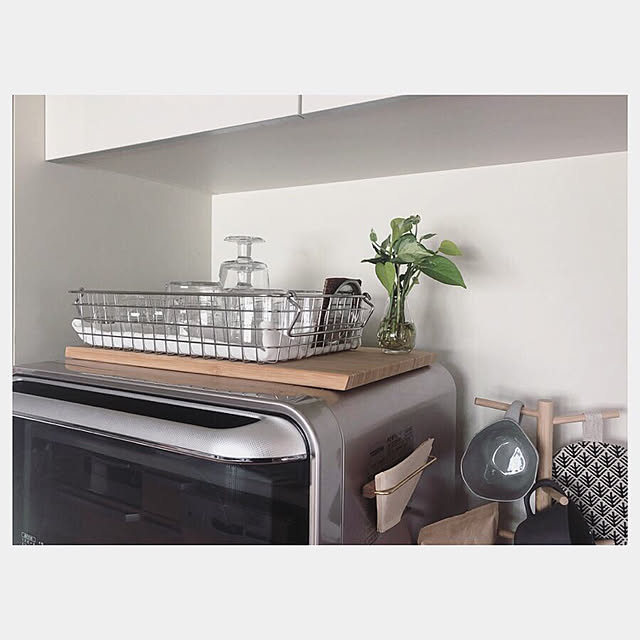 Kitchen,キッチン収納,ステンレスワイヤーバスケット,無印良品,シンプルインテリア,Instagram→m.petit.e,観葉植物,観葉植物のある暮らし,見せる収納,キッチン用品,暮らし,インテリア,マイホーム mi..Eの部屋