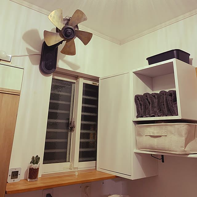 IKEAの棚,窓際に棚をDIY,IKEAの収納棚,DIY,リメイクDIY,木が好き,シンプルな暮らし,おうちじかんを楽しむ♪,北欧,シンプル,シンプルナチュラル,観葉植物,Bathroom akiの部屋