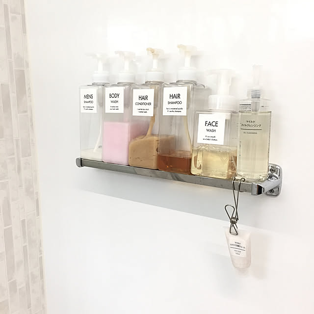 モノトーン 白黒 ラベル,透明容器,シャンプーボトル,無印良品,Bathroom mariiiiの部屋