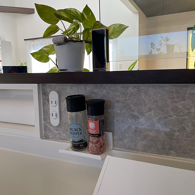 Kitchen,浮かせる収納,スパイス収納,マグネットタックピース,nomaラップホルダー,注文住宅,ノーブルホーム,LIXILキッチン,リシェルSI,ダイソー,Daiso love_january24の部屋