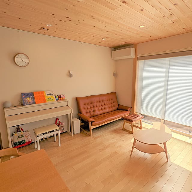 柏木工,もりぞう,Lounge,電子ピアノ,ローランドHP605GP,新象ソファ,新象クラウドHI,新象 inuichiroの部屋