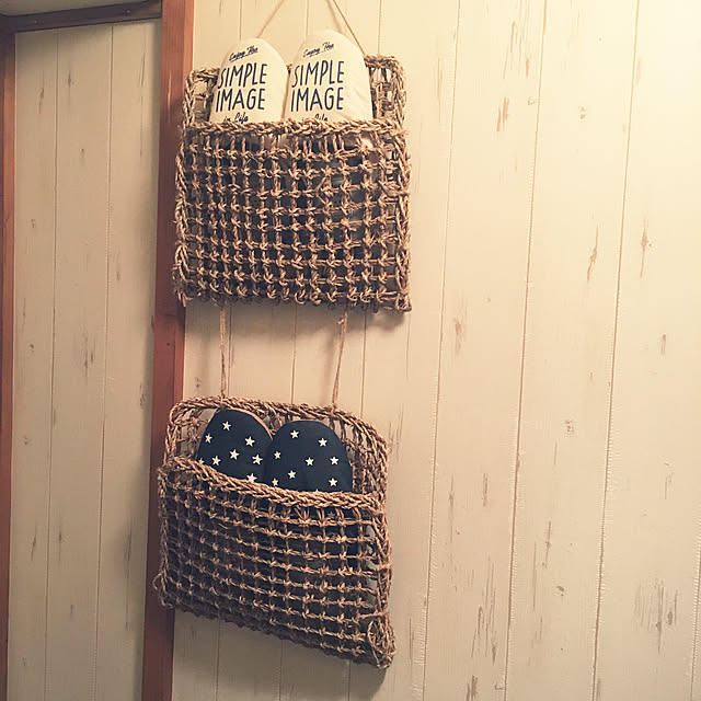 Entrance,おしゃれな家にしたい,こどもと暮らす。,団地,団地でも諦めない！,西海岸風,西海岸風にしたい,板壁風,西海岸風インテリア,100均,ダイソー,娘と2人暮らし♡,DIY,築35年の団地,カフェ風 rinonon219の部屋