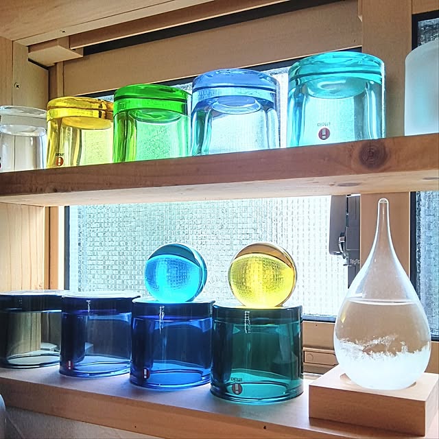 洗練されたデザインと涼しげな透明感がたまらない♪イッタラのガラスアイテム