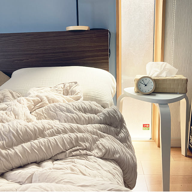 ナチュラル素材,Bedroom,グレージュ好き,ダブルベッド,寝室,無印良品枕カバー,スタジオクリップティッシュカバー,スッキリ暮らしたい,シンプルナチュラル,シンプルインテリア,北欧ナチュラル m.k.mの部屋