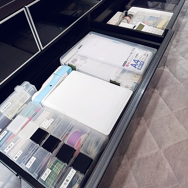 My Desk,テレビボードの引き出し,収納,シンプルな暮らし,清潔感,居心地の良い家,平凡な毎日に感謝◡̈♥︎,お掃除❤ tomoの部屋