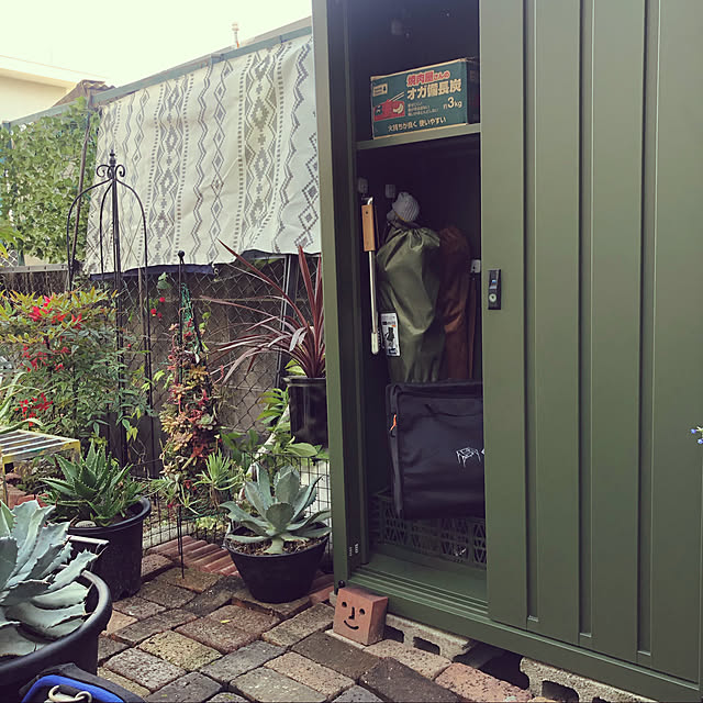 デザイン収納庫,庭のある暮らし,山善収納部,山善,物置,Entrance makibaruの部屋