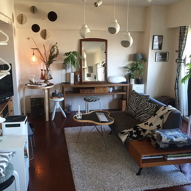 Lounge,北欧 クッション,ミックススタイルインテリア,北欧×男前MIX,北欧スタイル,北欧インテリア,北欧家具,artek,男前インテリア,ミックスインテリア,クリスマス,北欧ヴィンテージ,H55,artek H55 valekの部屋