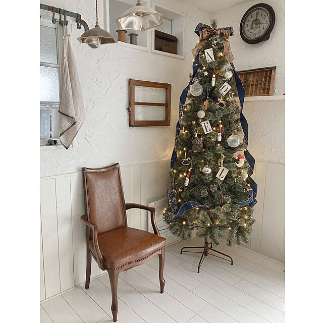 アルザスツリー210cm,クリスマス,古物と共に暮らす,漆喰壁DIY,On Walls mocoの部屋