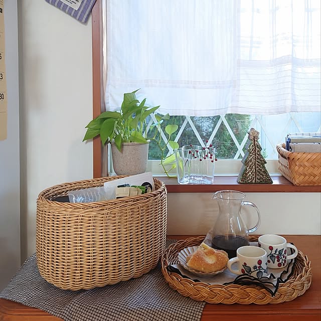 Kitchen,収納アイテム,蓋付きバスケット,UTILE,Sサイズ,スッキリ収納,まとめて収納,ティーセット収納,水洗いOK,かご収納,ルノ,キッチンカウンター,お気に入り収納,クリスマス雑貨,癒し時間,窓辺 mak.の部屋