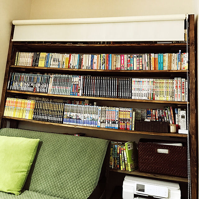 My Shelf,杉材,2×4材でDIY,漫画本,ニトリ,ロールスクリーン,本棚DIY min2413の部屋