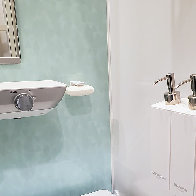 Bathroom,おうち見直しキャンペーン,RoomClipショッピング,タワー tower,towerデビュー,初めてのtowerシリーズ,連投失礼します,フィルムフック,マグネット石鹸ホルダー,山崎実業 tower,roomclip運営チーム皆様に感謝☺︎,マグネットツーウェイディスペンサー,ソープディスペンサー,送料注意！,コメントありがとうございます,いいね、ありがとうございます！,見ていただき、感謝です！,２週間後、ソープホルダーの磁石取れた tomatopapaの部屋