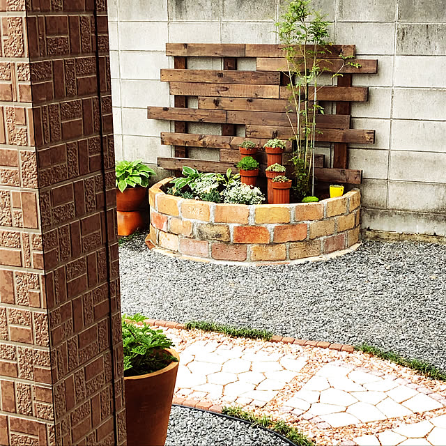 花壇diy実例選 Roomclip Mag 暮らしとインテリアのwebマガジン 花壇diy実例選 Roomclip Mag 暮らしとインテリアのwebマガジン