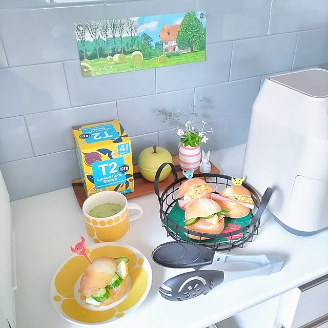 Kitchen,便利グッズ,いつもいいねやコメありがとうございます♡,カラフル大好き♡,買ってよかったもの,フォロワーの皆様に感謝♡,今日の昼ごはん,DAISO商品,多機能トング,コメントお気遣いなくです(⋆ᴗ͈ˬᴗ͈),見てくださる皆様に感謝♡,キッチンの見直し,700枚目への道のり,良い調理器具で料理を楽しく♪,デビルの微笑み Haの部屋