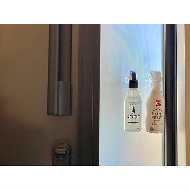 クイックル収納,暮らしの味方,クイックルしやすい部屋,クイックル,整理整頓,シンプル,心地良い暮らし,シンプルライフ,丁寧な暮らし,スッキリ暮らしたい,シンプルな暮らし,こどものいる暮らし,綺麗を保ちたい,何度でも貼ってはがせるフィルムフック,ダイソー,リングフック,Entrance Joe.の部屋