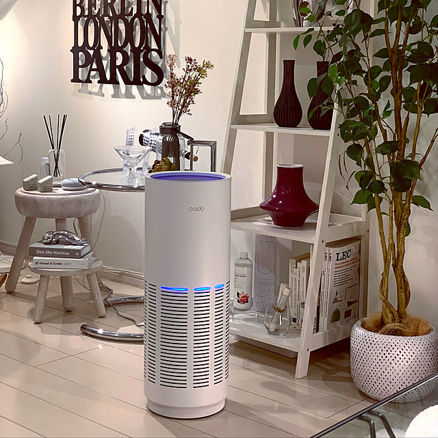 空気洗浄機,インスタ→sns.insta,ワンルーム,一人暮らし,ホワイトインテリア,シンプルインテリア,モノトーンインテリア,白黒インテリア,1R/1K,cado空気清浄機,Bedroom SnSの部屋